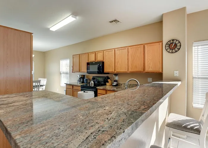 Community Perks! Golfer's Oasis In San Tan Valley Magma