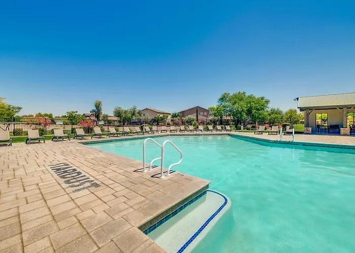 Community Perks! Golfer's Oasis In San Tan Valley Magma